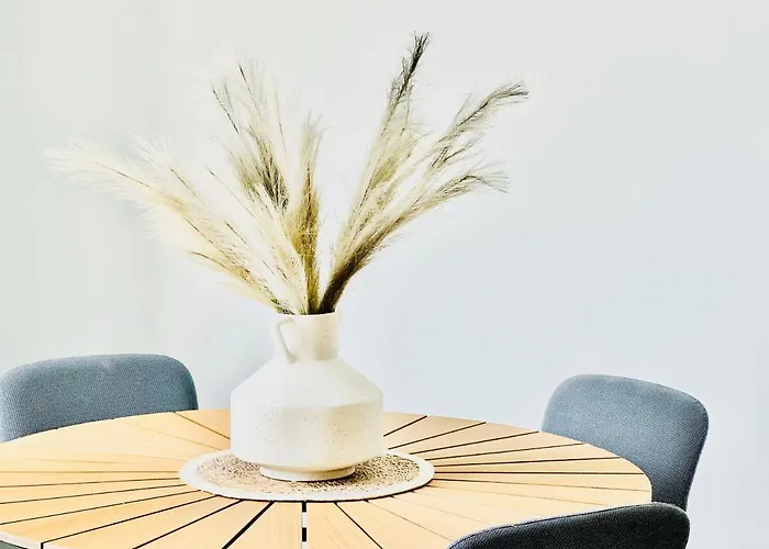 Canaryislandshost L Sol Lanzarote